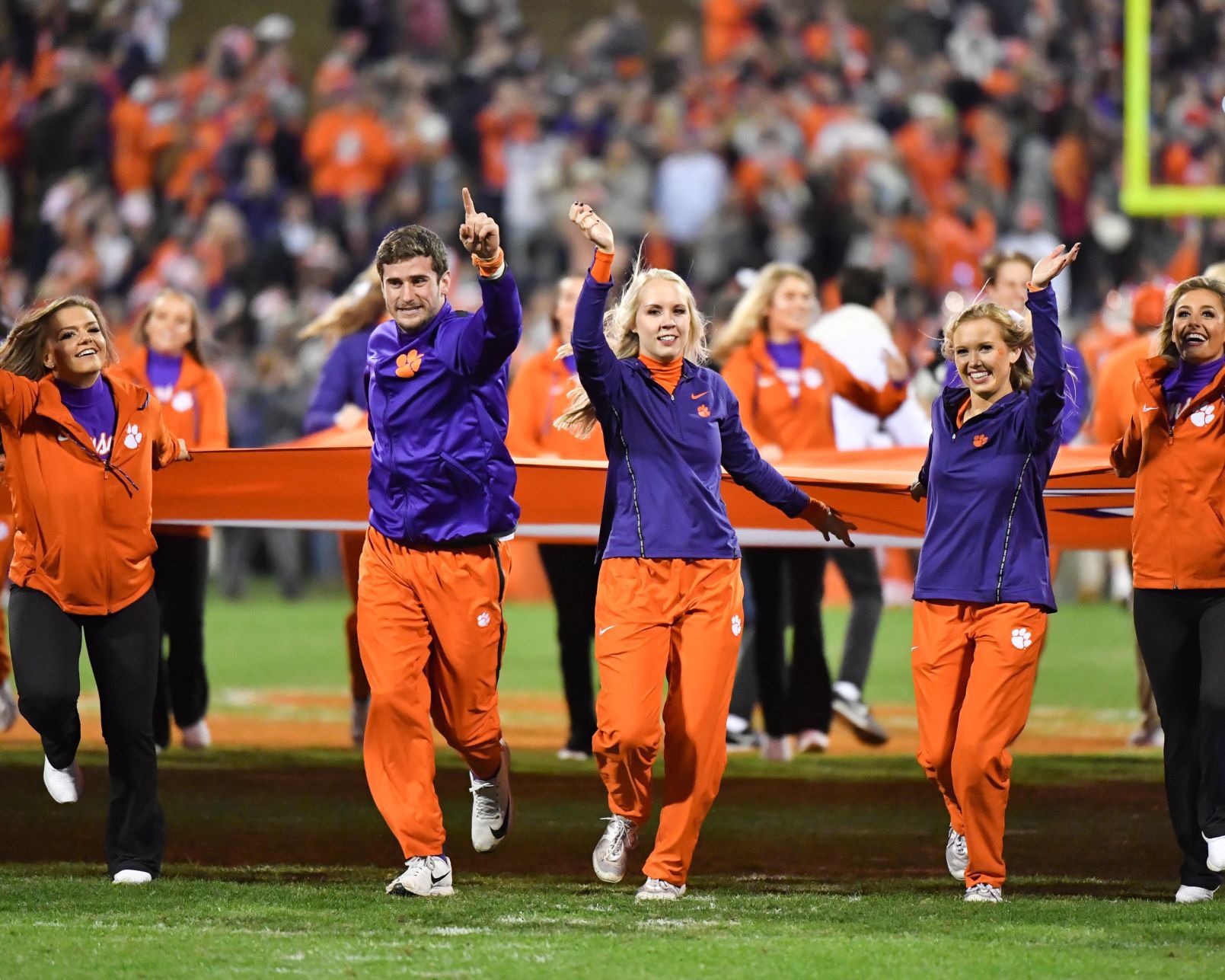 Clemson vs South Carolina 2018-3.jpg